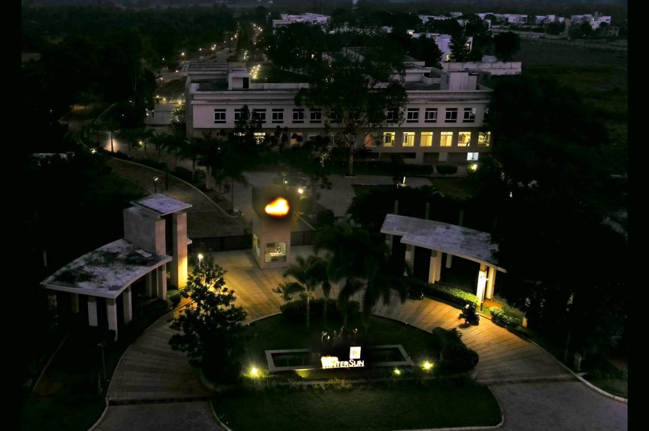 Spree Resort At Century Wintersun Dod Ballāpur 외부 사진