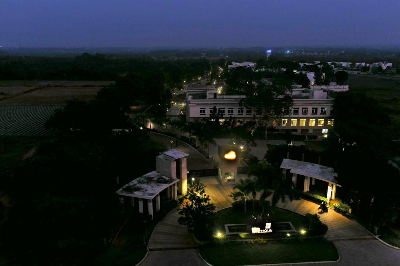 Spree Resort At Century Wintersun Dod Ballāpur 외부 사진